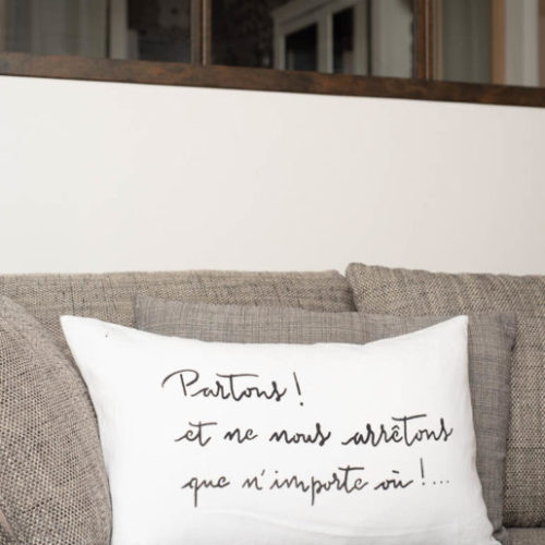 coussin-grand-lin-blanc-citation-andre-gide-neuf-decoration-maison-interieur-design-salon-andre