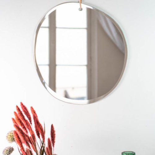 miroir-artisanal-biseaute-rond-aurele-cuir-miroir-decoration-maison-interieur-design-salon-aurele